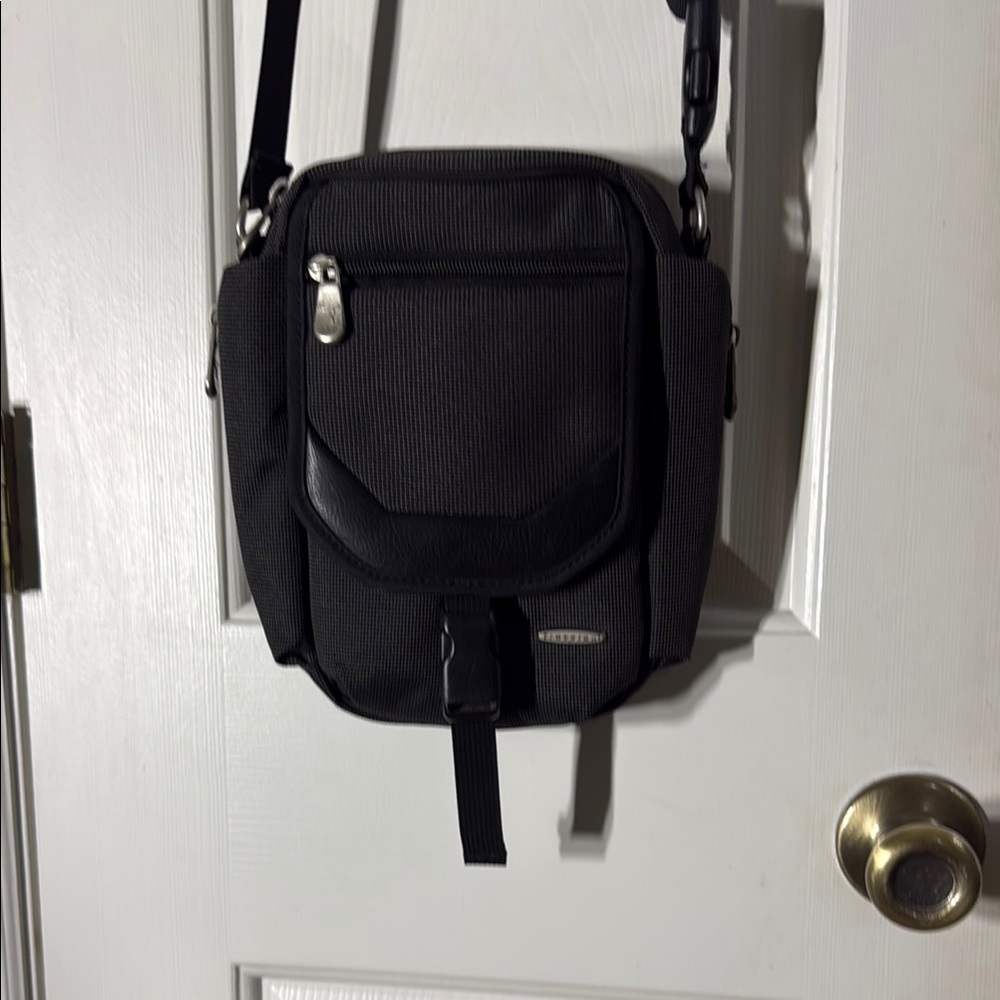 Travelon Black 6 Pocket Crossbody Anti-Theft Small Bag 9”x8”x2” Vacation World